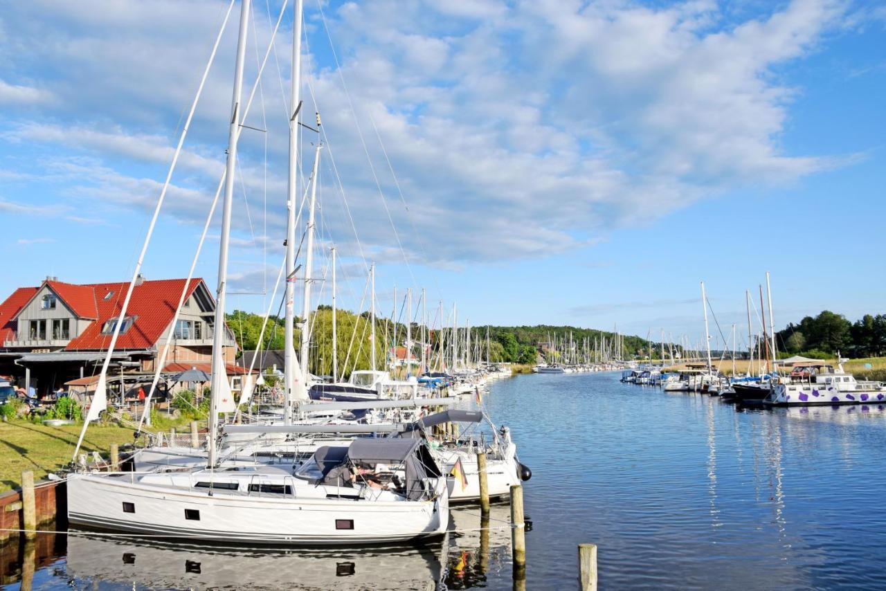 Schoene Ferienwohnungen Mit Kamin Im Ostseebad Sellin Kültér fotó